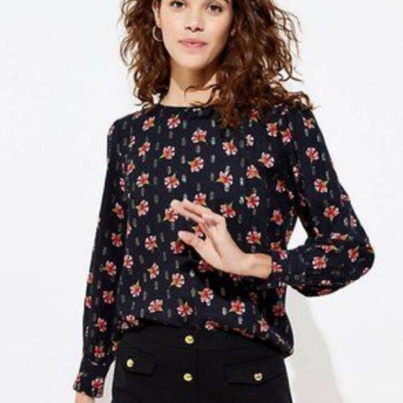 🔺️Loft Black & Red Floral Print & Metallic Gold Long Sleeve Top Small - Picture 1 of 11